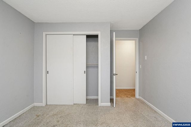 579 E Robidoux St, Stayton, OR 97383