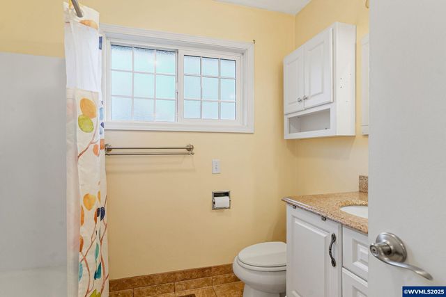 579 E Robidoux St, Stayton, OR 97383