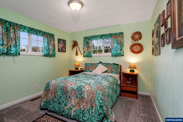 579 E Robidoux St, Stayton, OR 97383