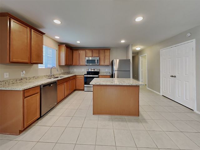 1108 Hickory Bend Lane, Fort Worth, TX 76108