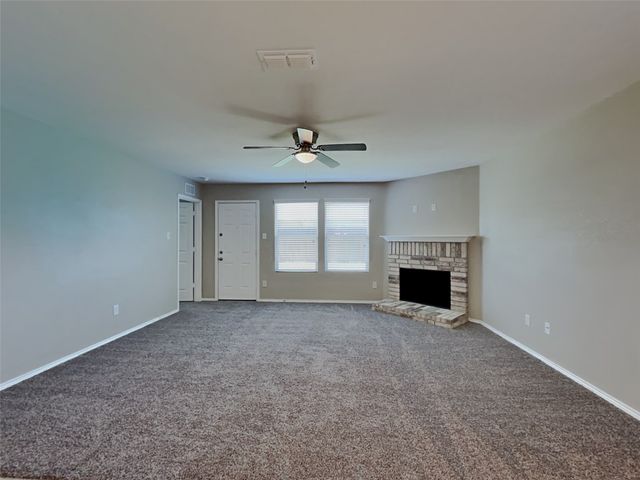 1108 Hickory Bend Lane, Fort Worth, TX 76108