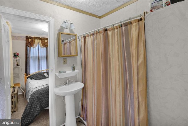 1212 GREEN ST, Reading, PA 19604