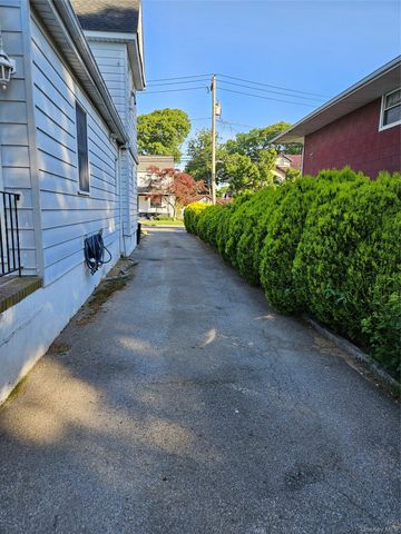 54 Catherine Street, Valley Stream, NY 11581