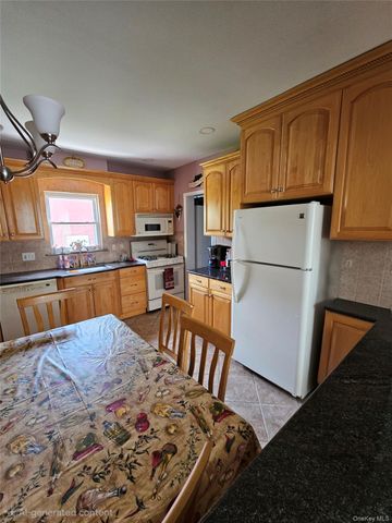 54 Catherine Street, Valley Stream, NY 11581