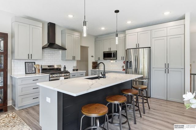 10624 S 189th Street, Omaha, NE 68136