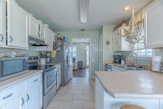 2100 Flatrock Trl, Jonesboro, AR 72404