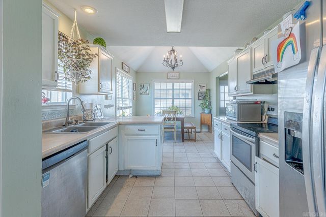 2100 Flatrock Trl, Jonesboro, AR 72404