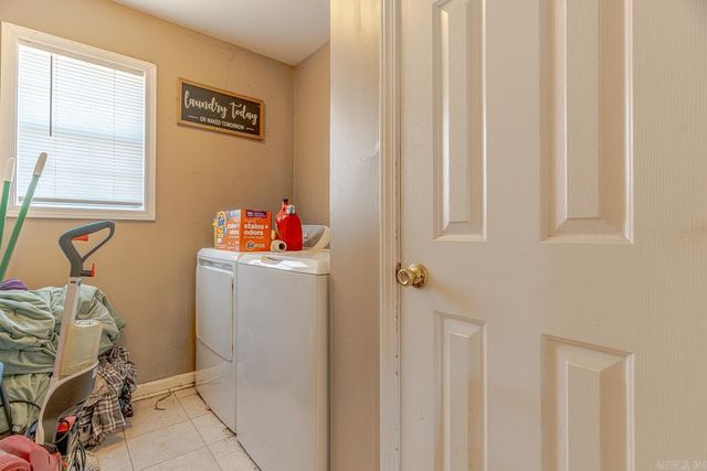 2100 Flatrock Trl, Jonesboro, AR 72404