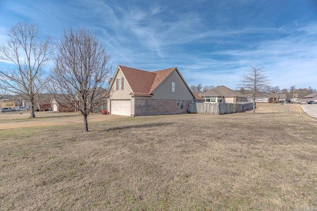 2100 Flatrock Trl, Jonesboro, AR 72404