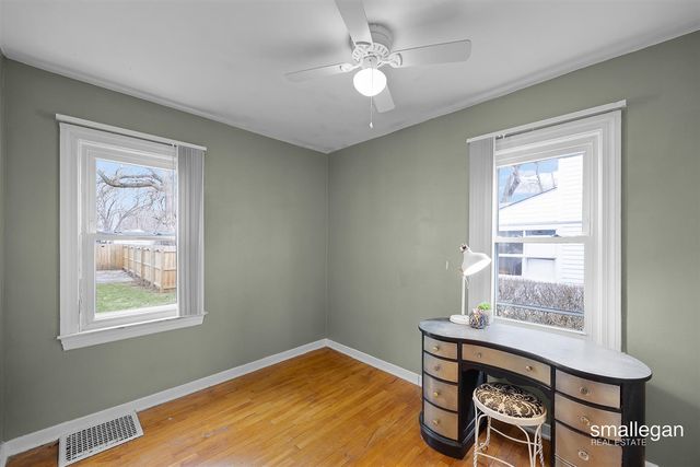 1011 Johnston Street, Grand Rapids, MI 49507