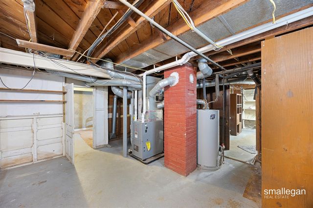 1011 Johnston Street, Grand Rapids, MI 49507