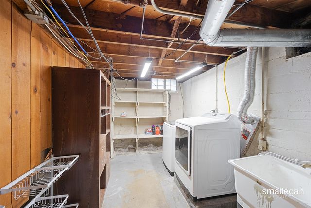 1011 Johnston Street, Grand Rapids, MI 49507