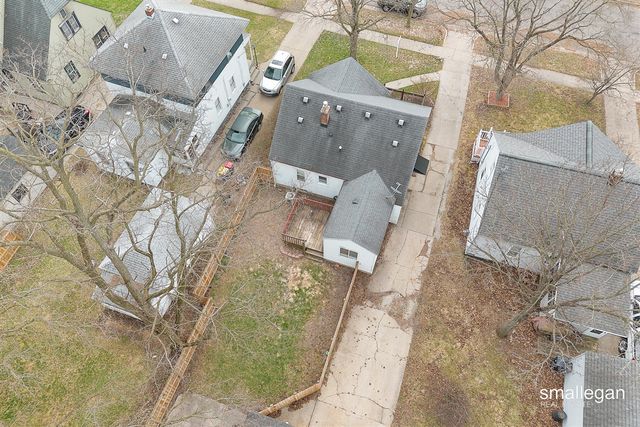 1011 Johnston Street, Grand Rapids, MI 49507