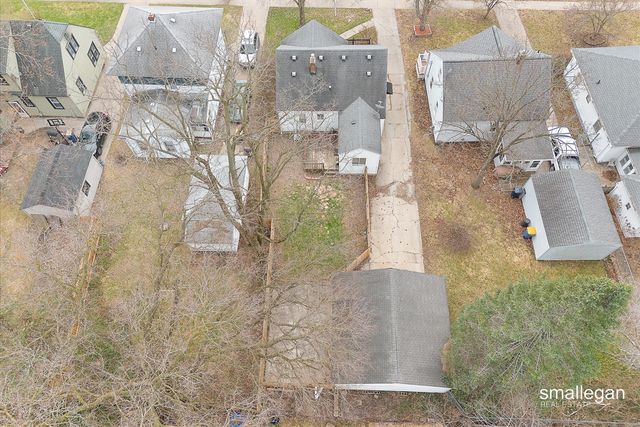 1011 Johnston Street, Grand Rapids, MI 49507