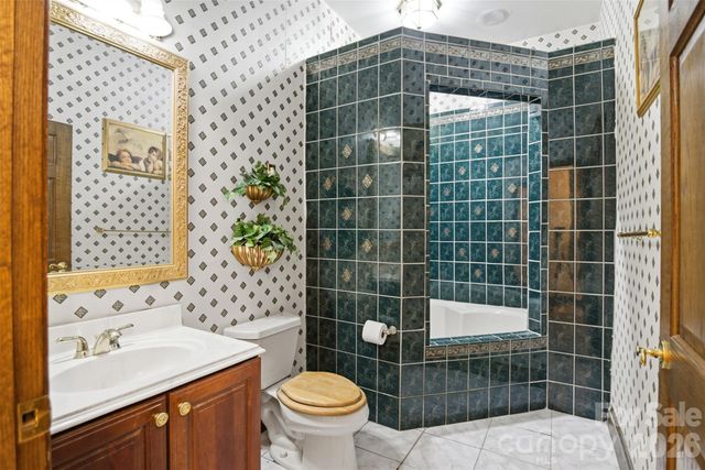 4900 Rocky River Road, Charlotte, NC 28215