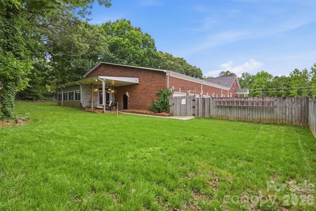 4900 Rocky River Road, Charlotte, NC 28215