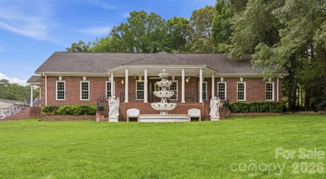 4900 Rocky River Road, Charlotte, NC 28215