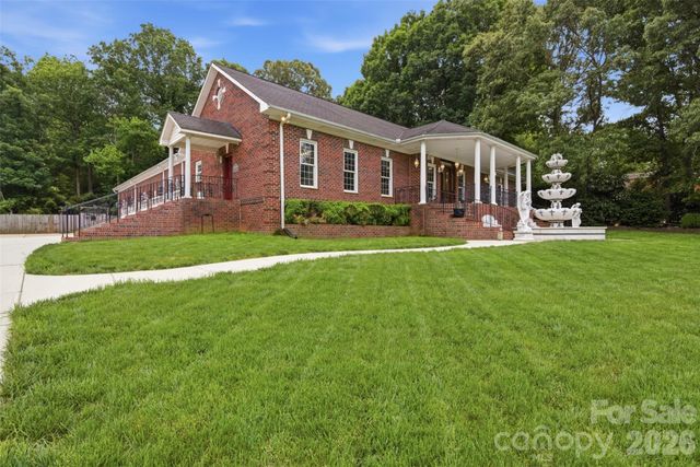 4900 Rocky River Road, Charlotte, NC 28215