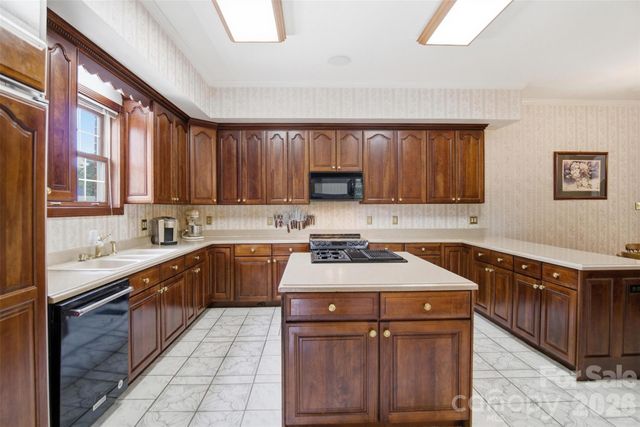 4900 Rocky River Road, Charlotte, NC 28215