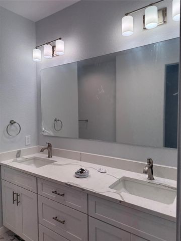 1327 5th Avenue N, Texas City, TX 77590