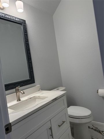 1327 5th Avenue N, Texas City, TX 77590