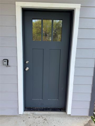 1327 5th Avenue N, Texas City, TX 77590