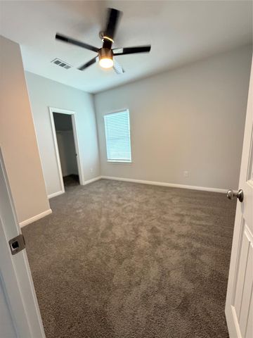 1327 5th Avenue N, Texas City, TX 77590