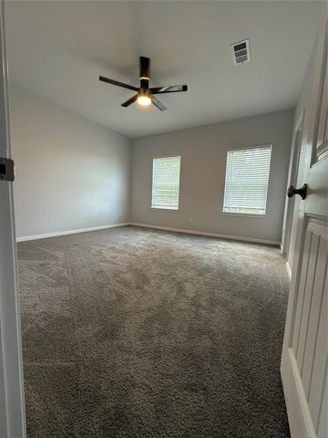 1327 5th Avenue N, Texas City, TX 77590