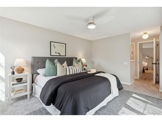 8047 E Phillips Cir, Centennial, CO 80112