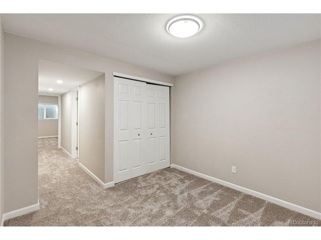 8047 E Phillips Cir, Centennial, CO 80112