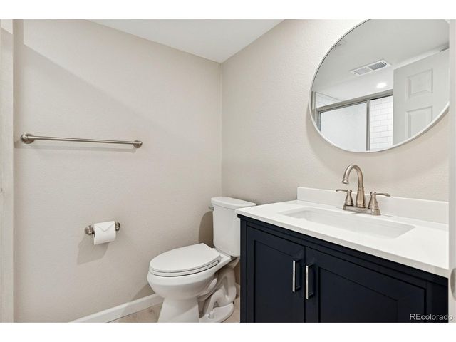 8047 E Phillips Cir, Centennial, CO 80112