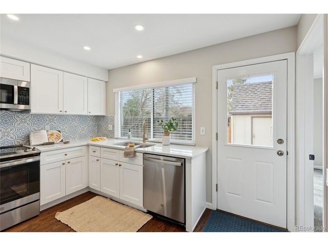 8047 E Phillips Cir, Centennial, CO 80112