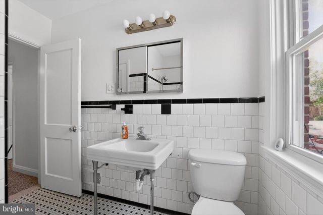 244 BLAKENEY RD, Catonsville, MD 21228