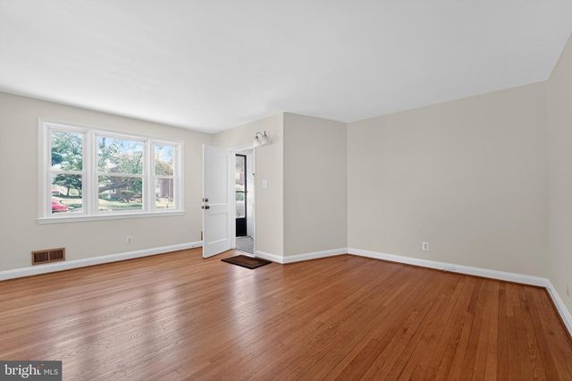 244 BLAKENEY RD, Catonsville, MD 21228