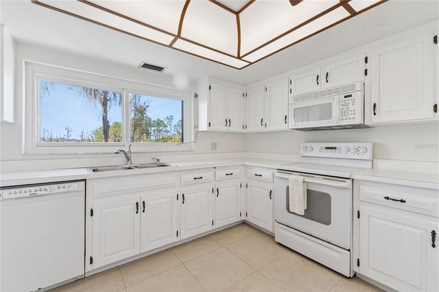 6204 MASTERS BOULEVARD 202, Orlando, FL 32819