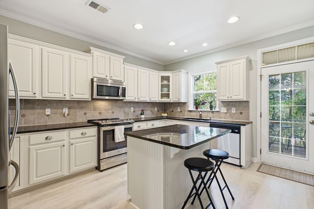 216 Fair Sailing Road 30, Mount Pleasant, SC 29466