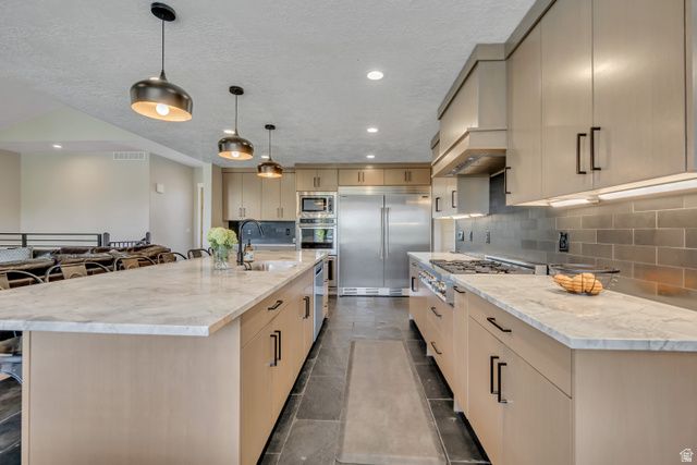 6145 W 5800 S, Hooper, UT 84315