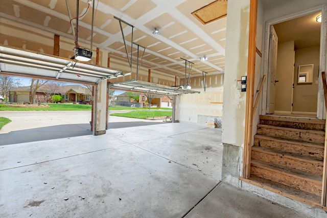 11857 W ALDERNY CT, Wichita, KS 67212