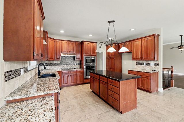 11857 W ALDERNY CT, Wichita, KS 67212