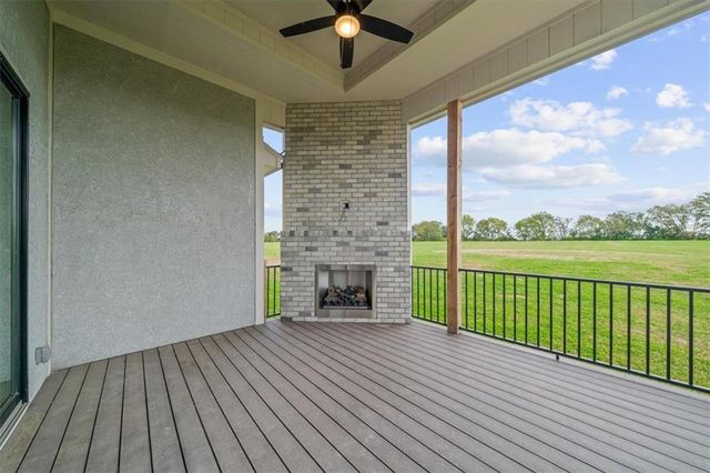 13511 Woodland Ranch Drive, Lee's Summit, MO 64086