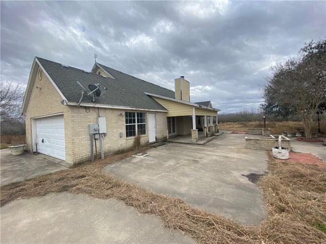 527 County Road 137, Alice, TX 78332