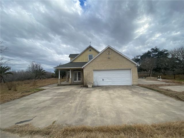 527 County Road 137, Alice, TX 78332