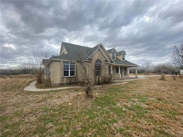 527 County Road 137, Alice, TX 78332