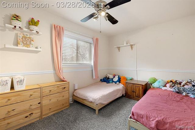 3570 Emmons Avenue, Rochester Hills, MI 48307