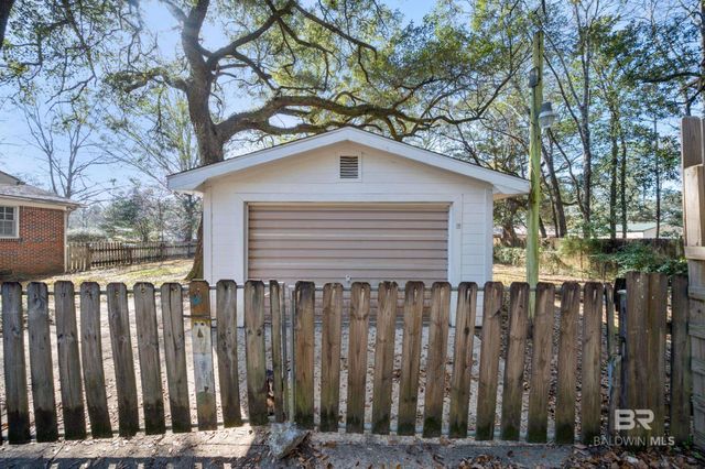 809 Moog Avenue, Bay Minette, AL 36507