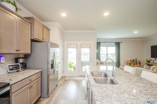 7003 Straightway Court NW, Huntsville, AL 35806