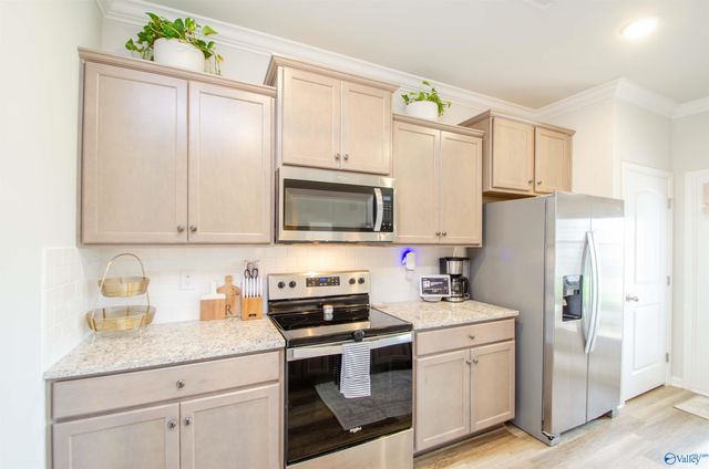 7003 Straightway Court NW, Huntsville, AL 35806