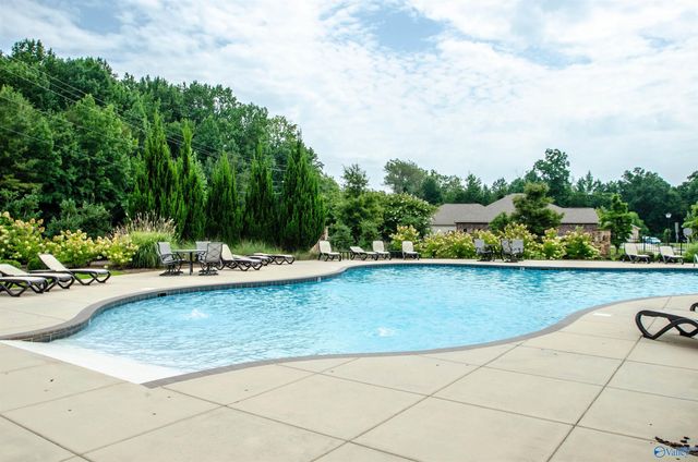 7003 Straightway Court NW, Huntsville, AL 35806