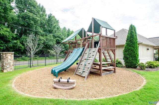 7003 Straightway Court NW, Huntsville, AL 35806