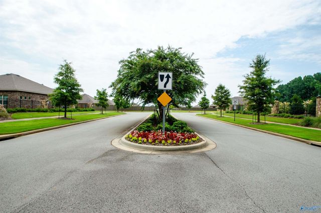 7003 Straightway Court NW, Huntsville, AL 35806